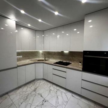 3 к квартира своя СРОЧНО трешка в центре новый ремонт