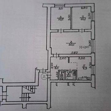 Продається 3-кімнатна квартира у місті Золочів.
