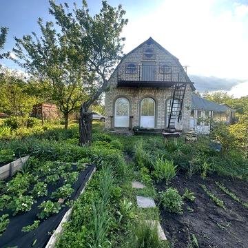 Продається дачний будинок