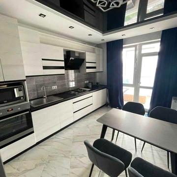 Оренда 1-кімнатної квартири з панорамним балконом| Сихівський р-н