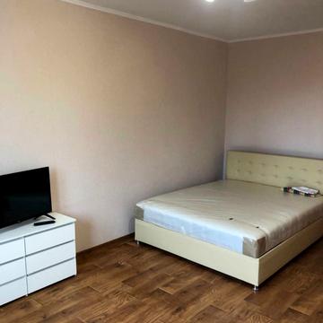 Коноплянська вул., 22-Б