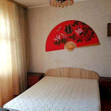 Двокімнатна на Стуса метро Житомирська- Академмістечко