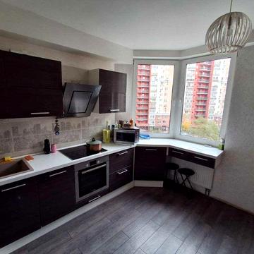 Продаж 2-к. кв., 78 кв.м, 6-поверх Голосієвський, метро Васильківська ЖК Ліко Град