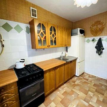 Трикімнатна квартра, недорого у цегляному булинку із шикарною локацією