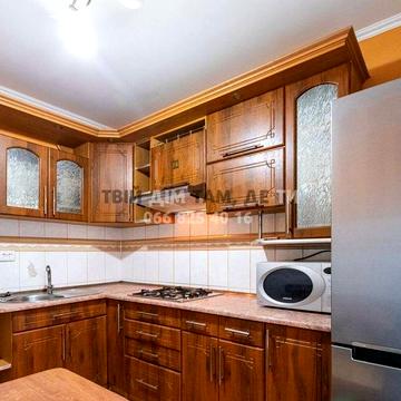 Оренда. 2к-кварири вул.В.Стуса-13