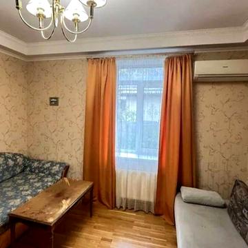 Терміново здаєтсься 2 кім квартира з виходом в двір, Минайська