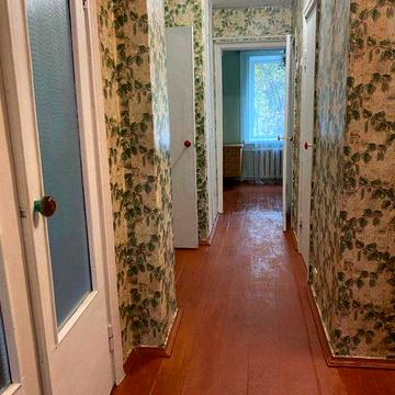 3-кімнатну квартиру здаю в довгострокову оренду