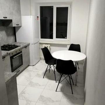 Продаж 1к Квартира Космонавтів вулиця