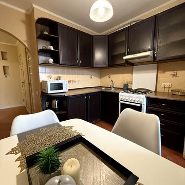 Роксоляни вул., 57