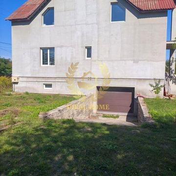 Продам будинку 6 кімнат у Малютянці