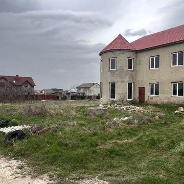 Продам Дом,300кв,без ремонта,общая площадь,1500кв Цена 55000$