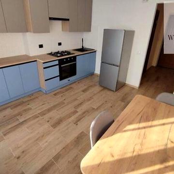 Продаж 3 кім. квартири по вул. Золотогірська