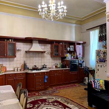 Продаж 4к Квартира Базарна вулиця