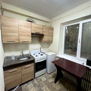 Продам 1к 1 этаж Алтайская 3 школа