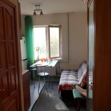 Академіка Корольова вул., 43а