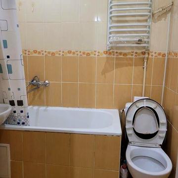 Оренда 2 км.кв.вул.Довженка,площа-35 м.кв,без техніки і меблів,вільно