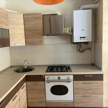 Тернопільська вул., 5