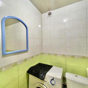 Нижньохолодногірська вул., 31