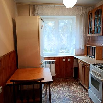 Борщагівська вул., 8