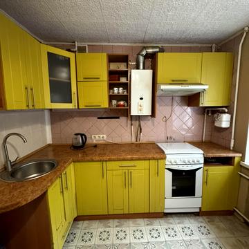 Вартових Неба вул. (Тобольська), 35