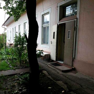 Будинок у центрі Ужгорода (чеська архітектура, під житло або бізнес)