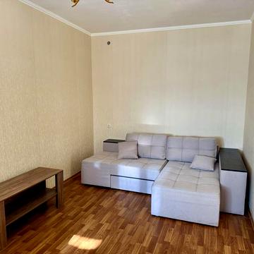 Центр міста! Простора 1 кім. квартира в новобудові, маг. «Транзит»