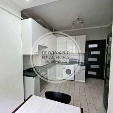 Продається 1к квартира з ремонтом вул. Л. Сандуляка (Полєтаєва)