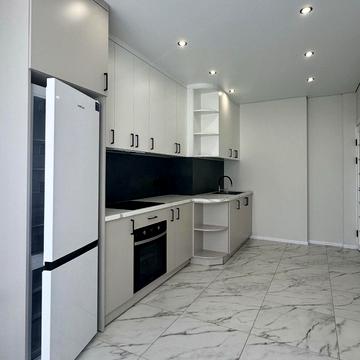 Зарічанська вул., 2/6