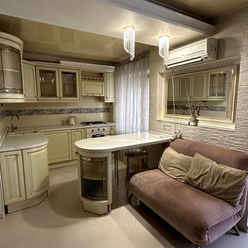 Миколи Мурашка вул., 4