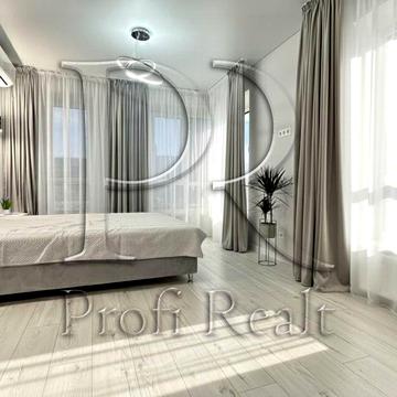 Героїв Небесної Сотні просп., 14/2