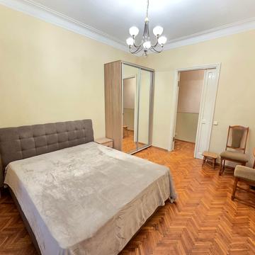 Князів Острозьких вул. (Московська), 41/8