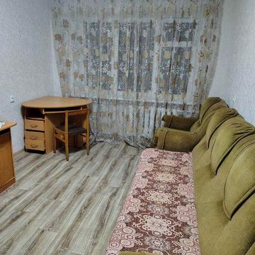 Здам 2 кімнатну квартиру Героїв України, Варус.