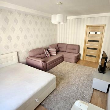 Урлівська вул., 21