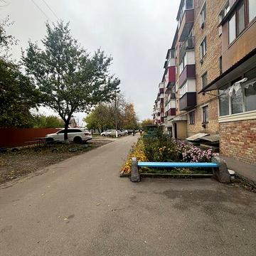 Продам 2-кімнатну квартиру з ремонтом м. Миронівка