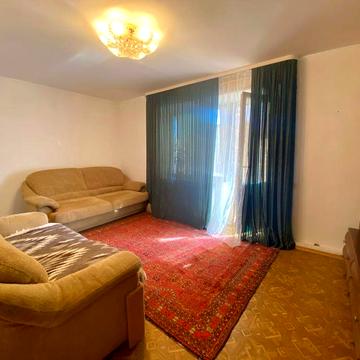 Продается трехкомнатная чешка  с автономным отоплен. в Корабельном. С2