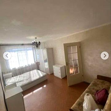 Георгія Гонгадзе просп. (Радянської України), 14