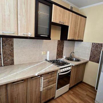 Терміново!1к кв на Бл.Замості!Вільна!