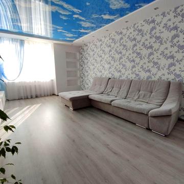 Оренда квартири в центрі в новому будинку з паркомісцем.