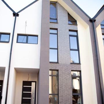 Університетська вул.