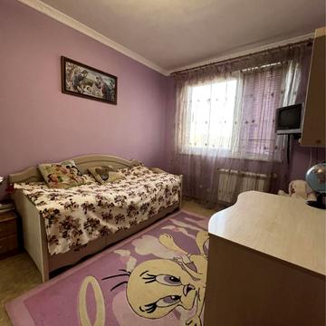 Ігоря Сікорського вул., 32