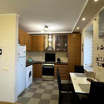 Продаж 3к Квартира Тракторобудівників проспект