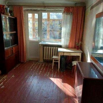 Продам 2 к.кв Вартових неба