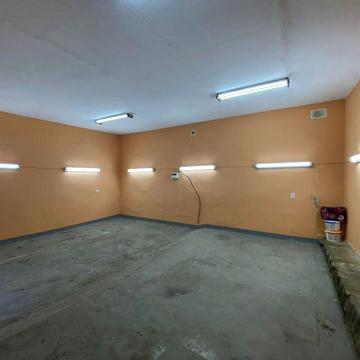 Романа Шухевича вул., 1