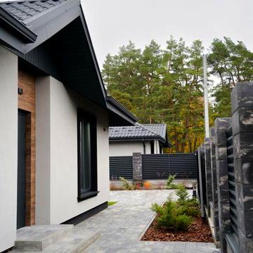 Одноповерховий будинок з ремонтом меблями і технікою