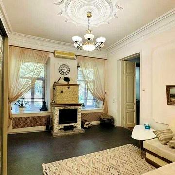 Продам частину будинку в історичному центрі міста