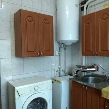 Здається трикімнатна квартира