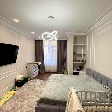 Аркадійське плато вул. (Гагаринське плато), 9