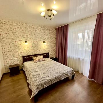 Ревуцького вул., 25