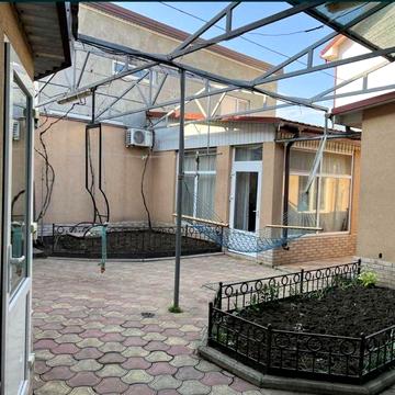 Два будинки на одній ділянці (193-043)