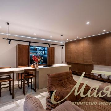 Предславинська вул., 42-А